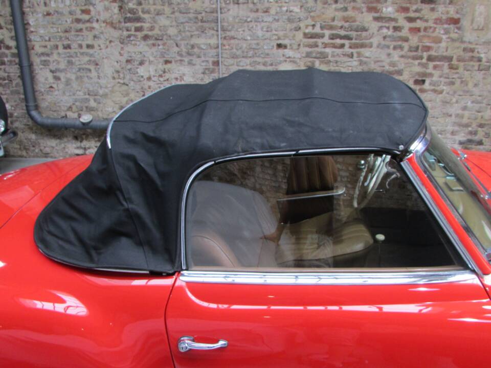 Image 7/20 de Mercedes-Benz 190 SL (1963)