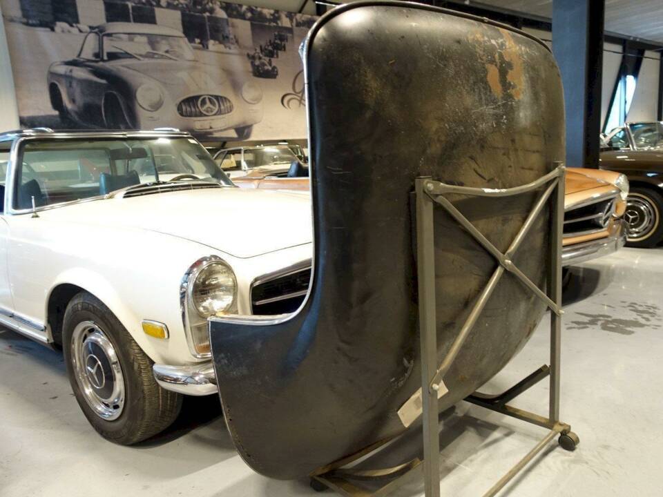 Image 20/36 of Mercedes-Benz 190 SL (1959)