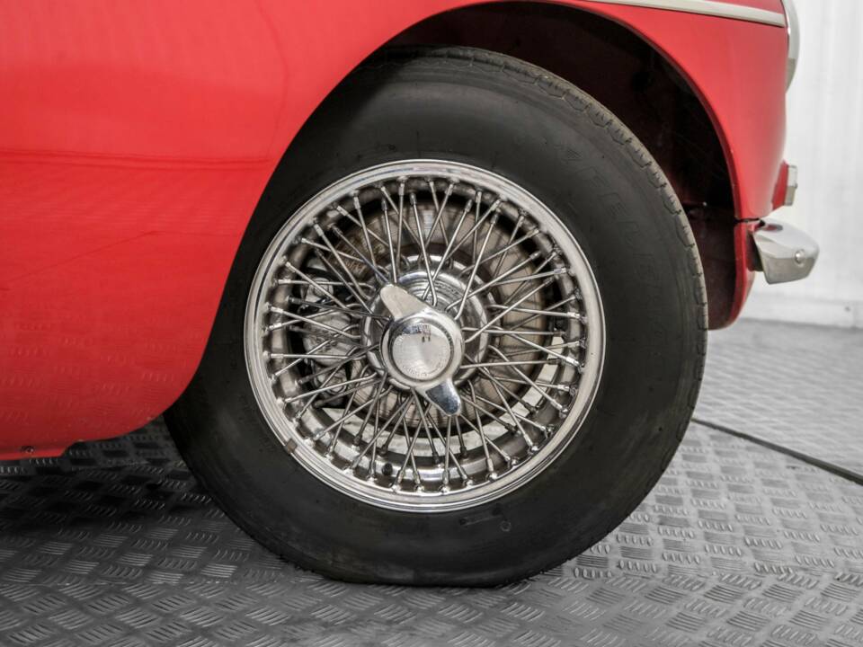 Afbeelding 45/50 van MG MGB (1966)