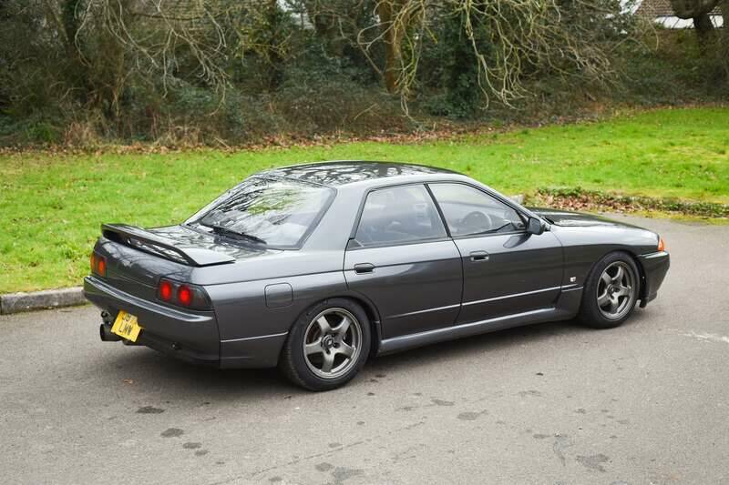 Image 22/50 de Nissan Skyline GT-R (1991)