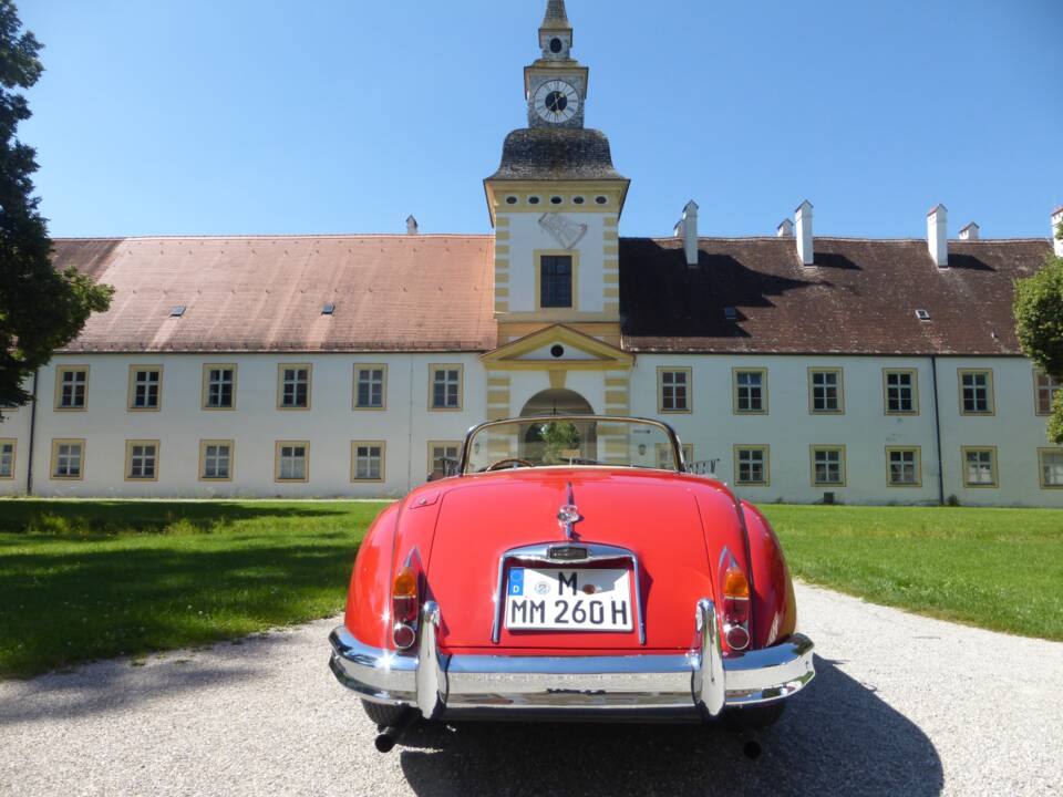 Image 5/174 of Jaguar XK 150 3.4 S OTS (1958)
