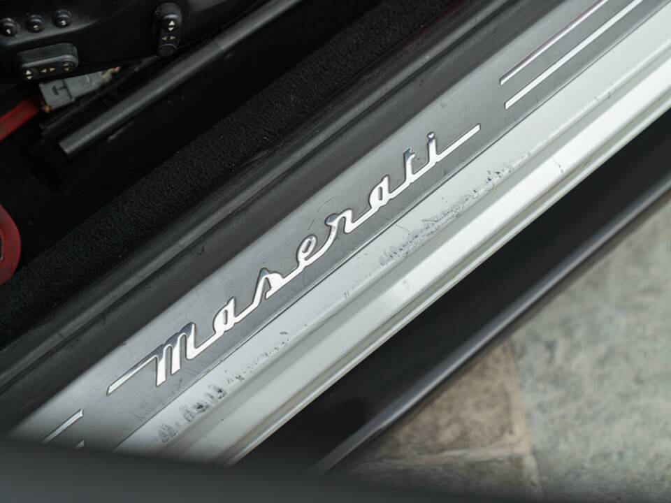 Bild 25/50 von Maserati GranTurismo 4.2 (2008)