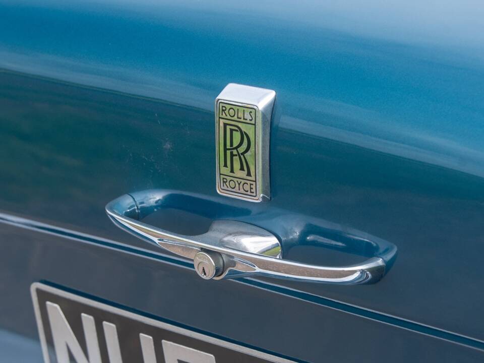 Image 17/50 of Rolls-Royce Silver Shadow I (1976)