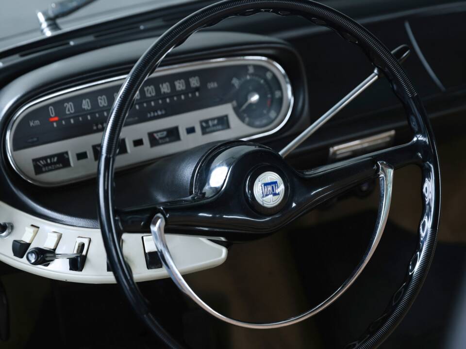 Image 16/50 of Lancia Flavia 1800 (1965)