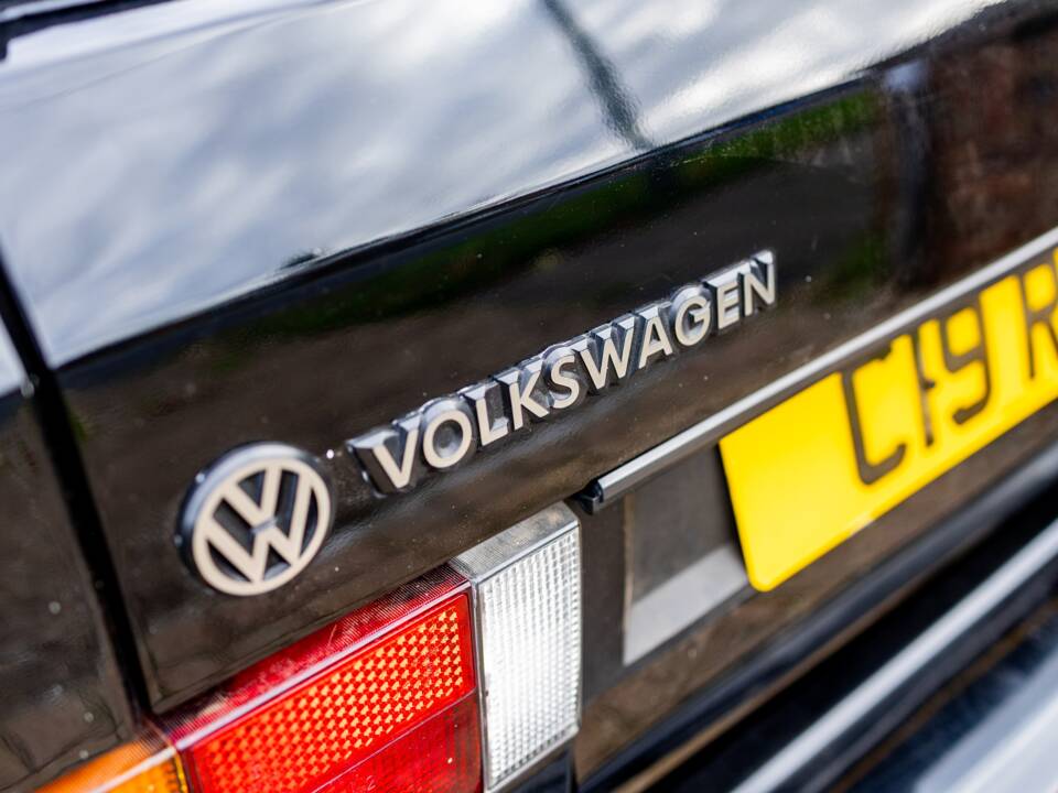 Afbeelding 26/46 van Volkswagen Golf I GTI 1.6 (1993)