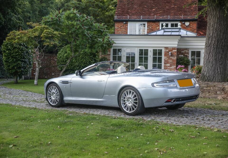 Bild 27/30 von Aston Martin DB 9 Volante (2006)