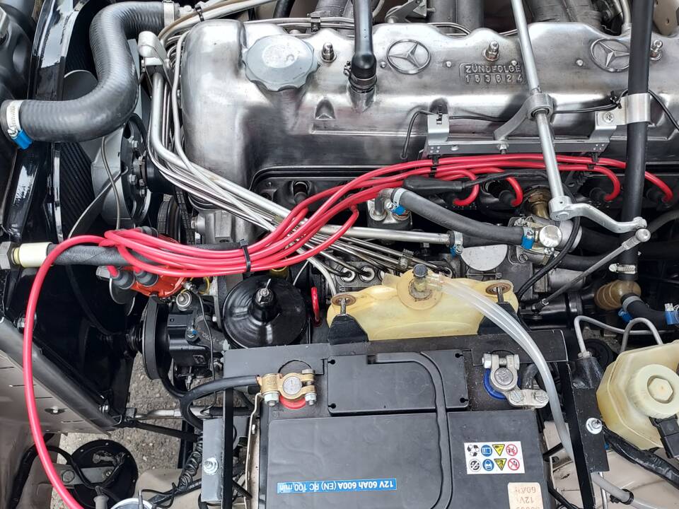 Bild 20/29 von Mercedes-Benz 280 SE (1968)