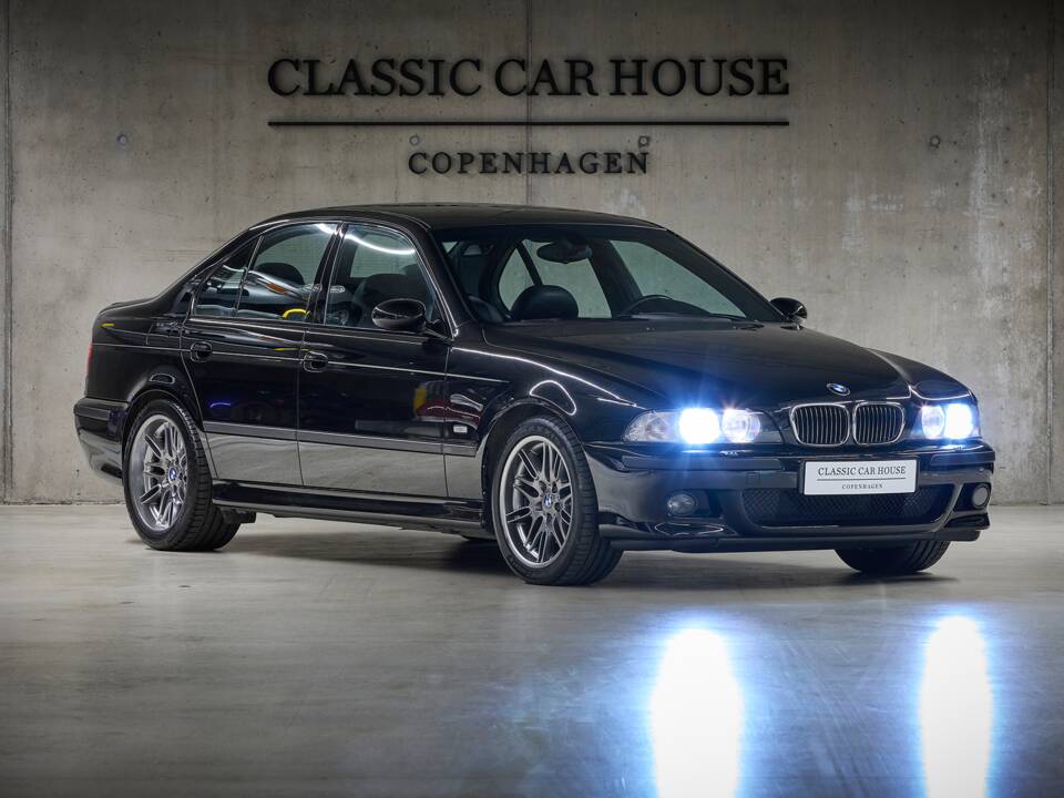 Image 13/99 of BMW M5 (2000)