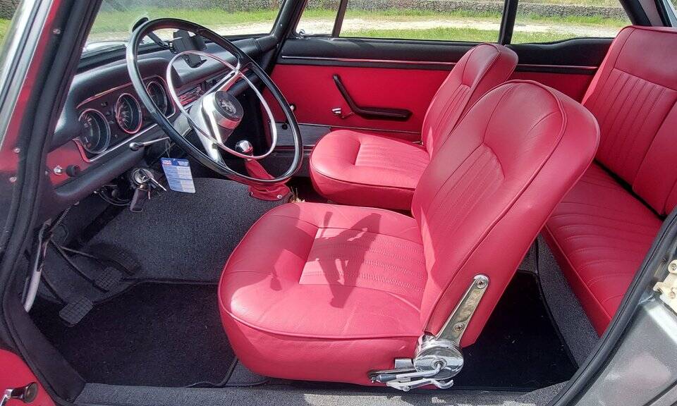 Afbeelding 2/8 van Peugeot 404 Coupé (1967)