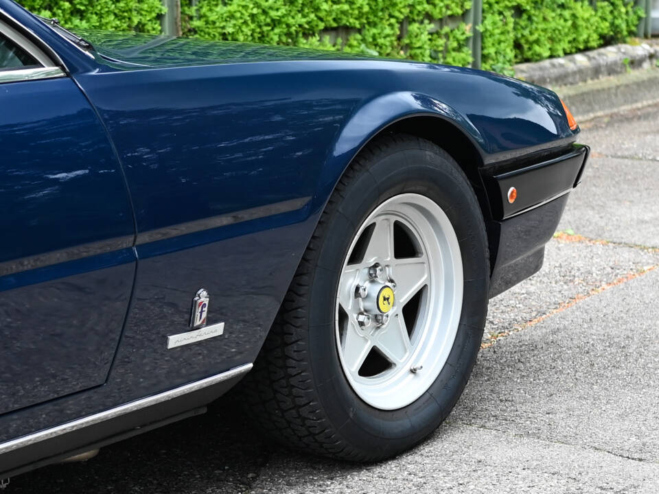 Image 17/40 of Ferrari 400i (1981)