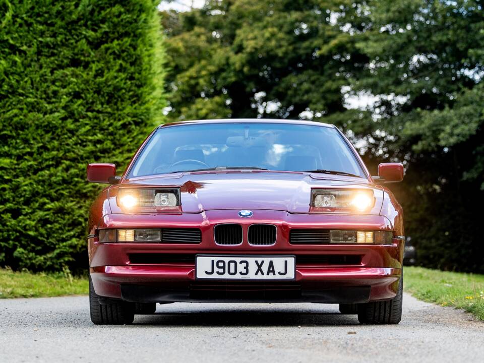 Image 5/45 de BMW 850i (1991)