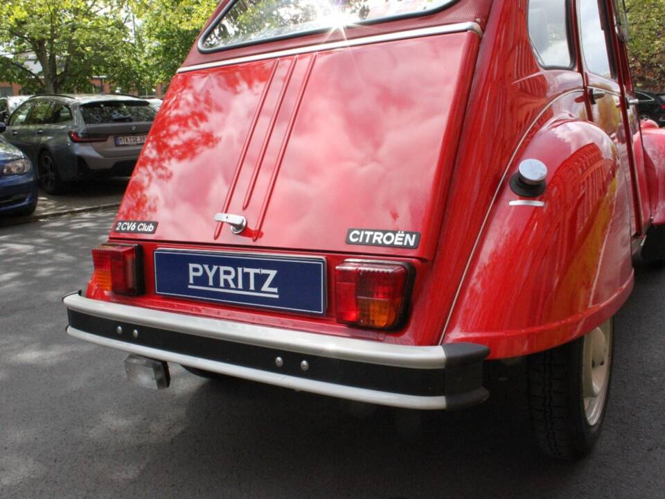 Afbeelding 17/19 van Citroën 2 CV 6 Club (1990)