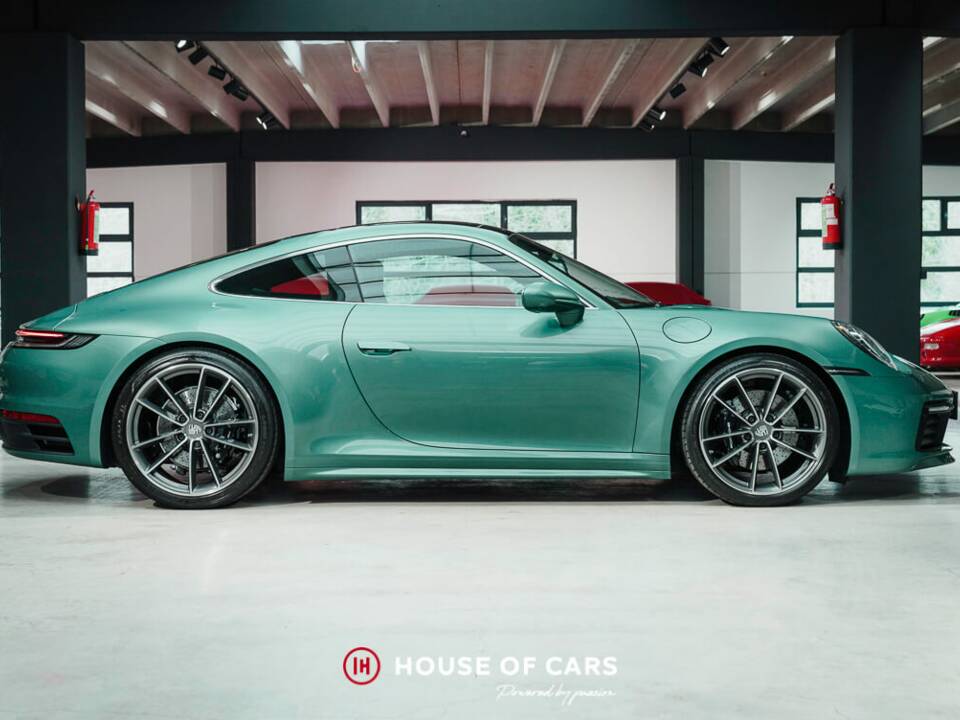 Image 5/24 of Porsche 911 Carrera 4S (2023)