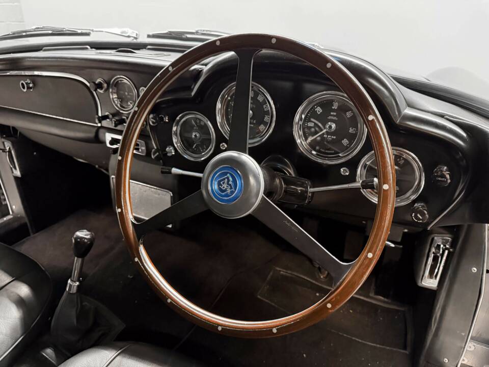 Bild 25/26 von Aston Martin DB 4 (1960)