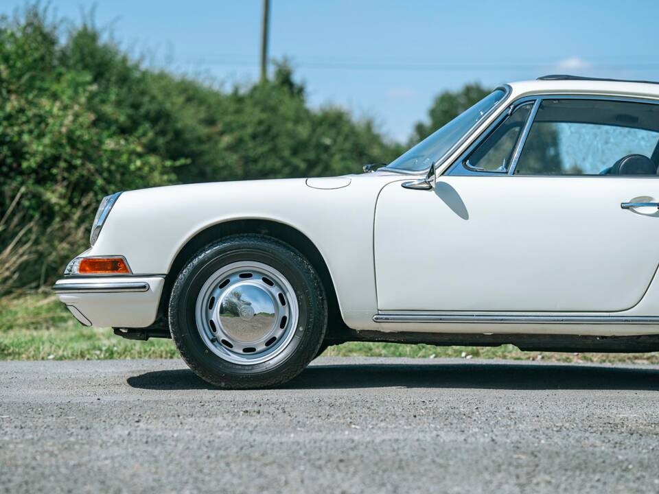 Image 35/50 de Porsche 912 (1966)