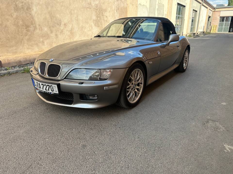 Bild 16/49 von BMW Z3 2.2i (2001)