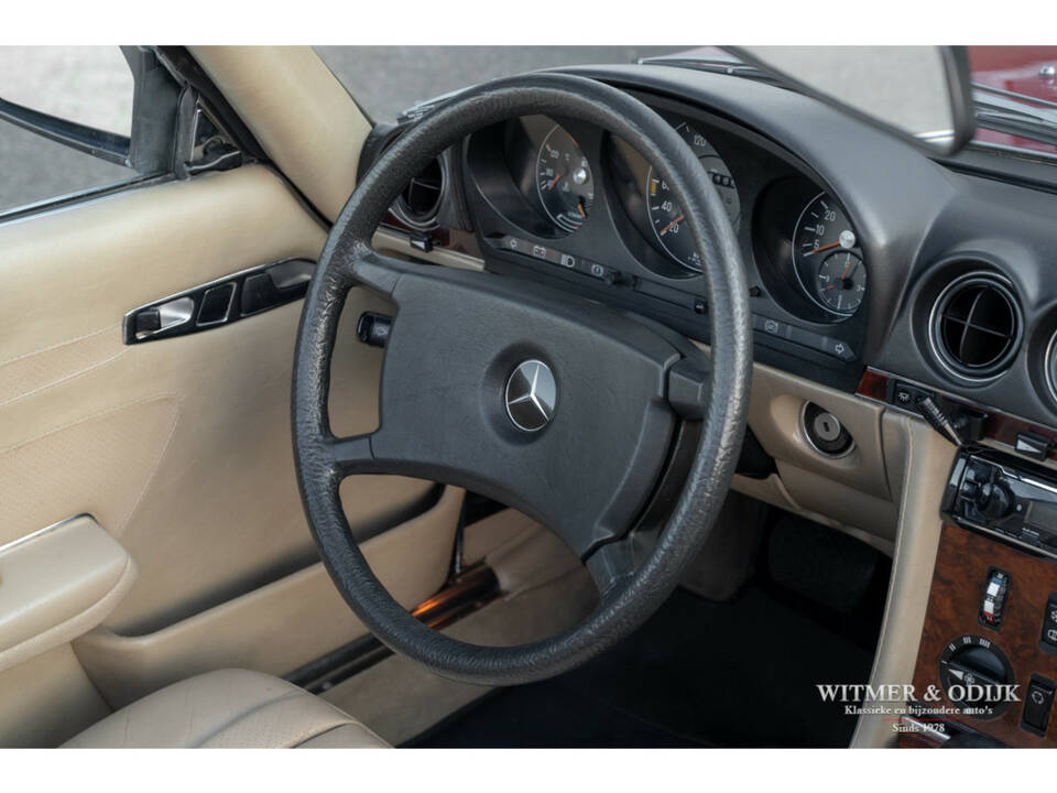 Immagine 8/28 di Mercedes-Benz 500 SL (1984)