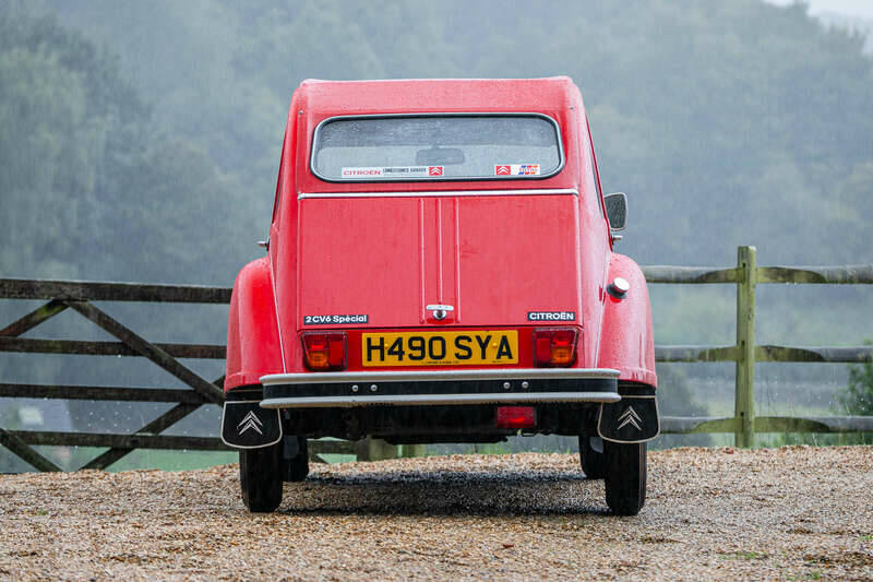 Image 7/29 de Citroën 2 CV 6 (1990)