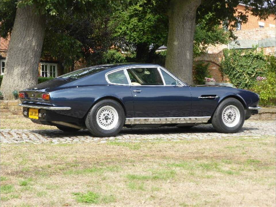 Immagine 5/24 di Aston Martin V8 (1973)