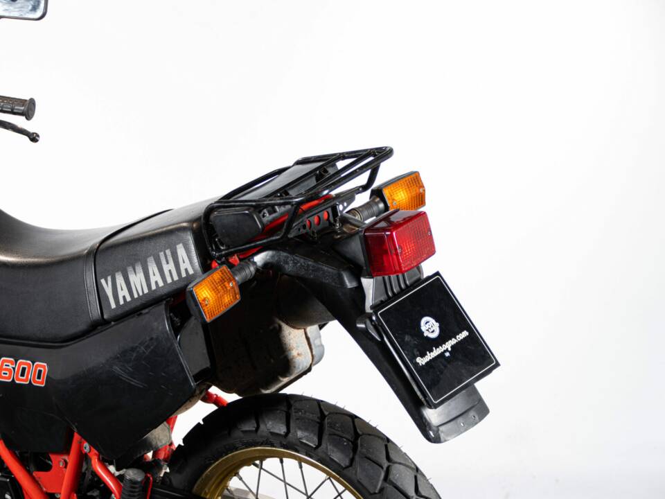 Image 17/50 of Yamaha XT 600 E (1985)