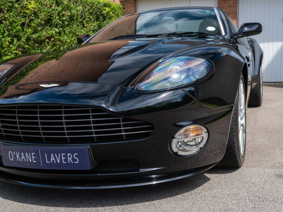Bild 14/42 von Aston Martin V12 Vanquish S Ultimate Edition (2007)