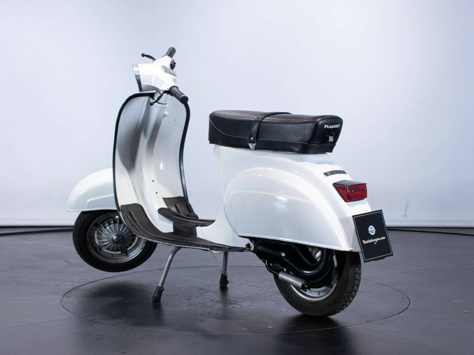 Image 8/50 of Piaggio Vespa 50 Special (1972)