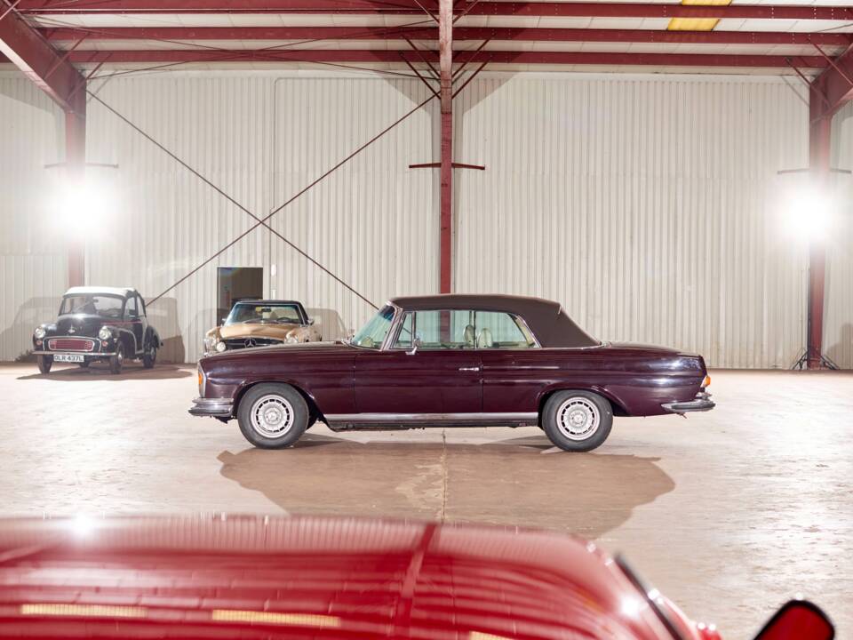 Bild 14/47 von Mercedes-Benz 280 SE (1970)