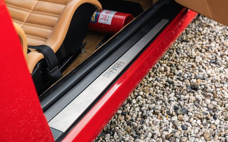 Bild 29/49 von Ferrari 550 Maranello (2000)