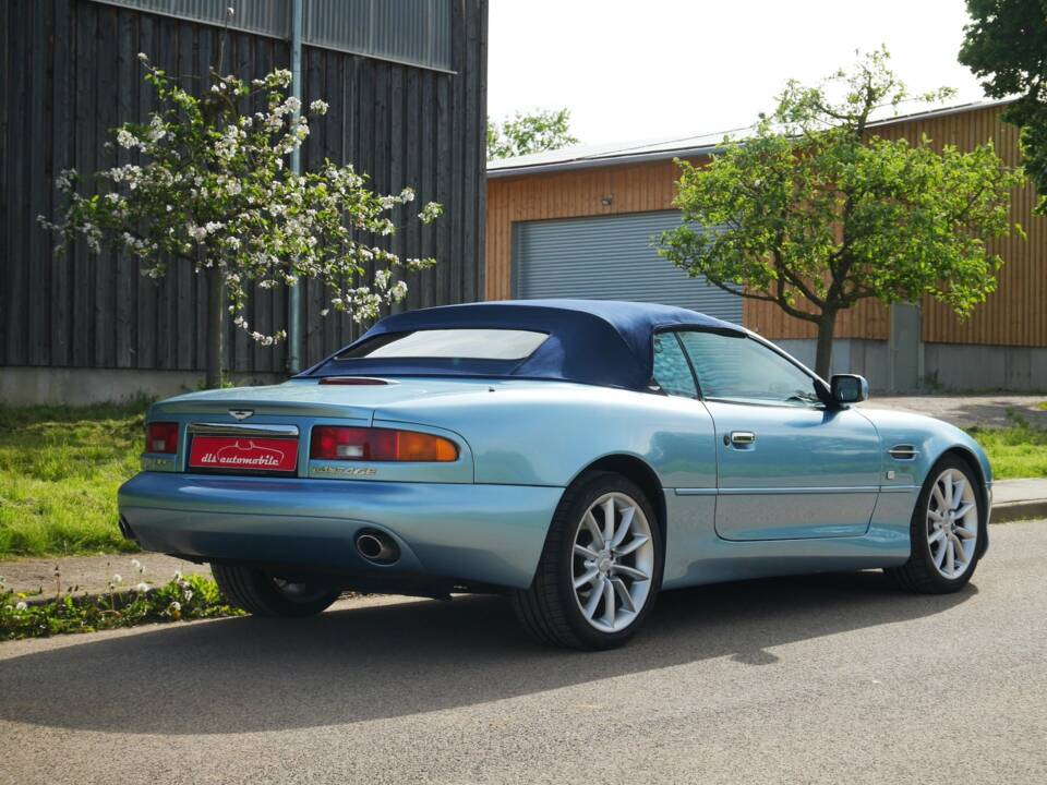 Image 2/31 de Aston Martin DB 7 Vantage Volante (2001)