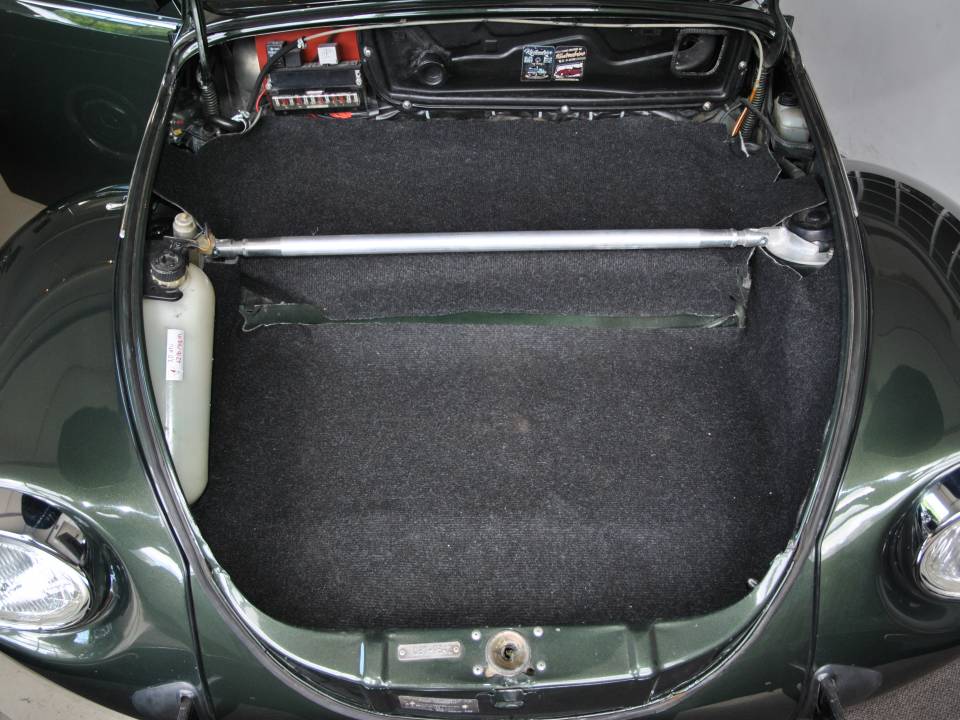 Immagine 24/41 di Volkswagen Maggiolone 1303 LS (1976)