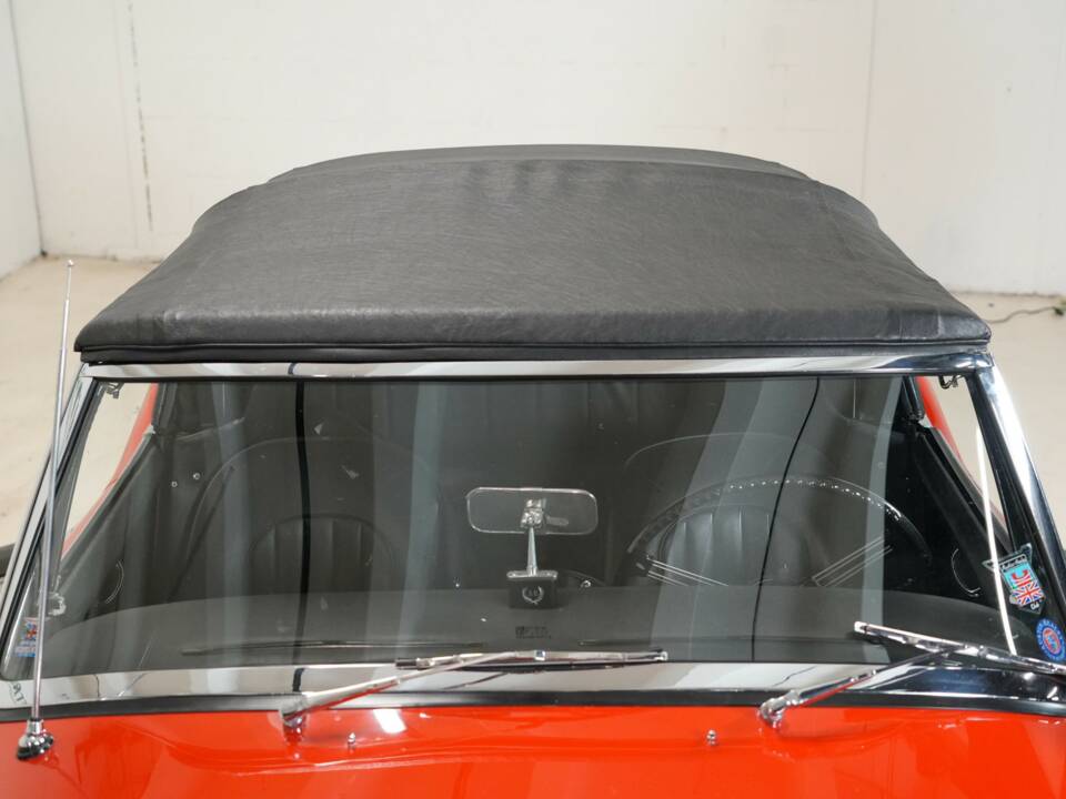 Image 42/43 of Austin-Healey 3000 Mk II (BJ7) (1963)