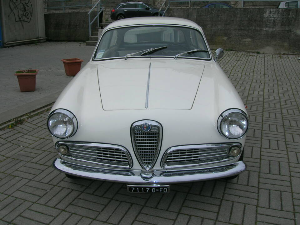 Image 26/28 de Alfa Romeo Giulietta Sprint Veloce (1962)