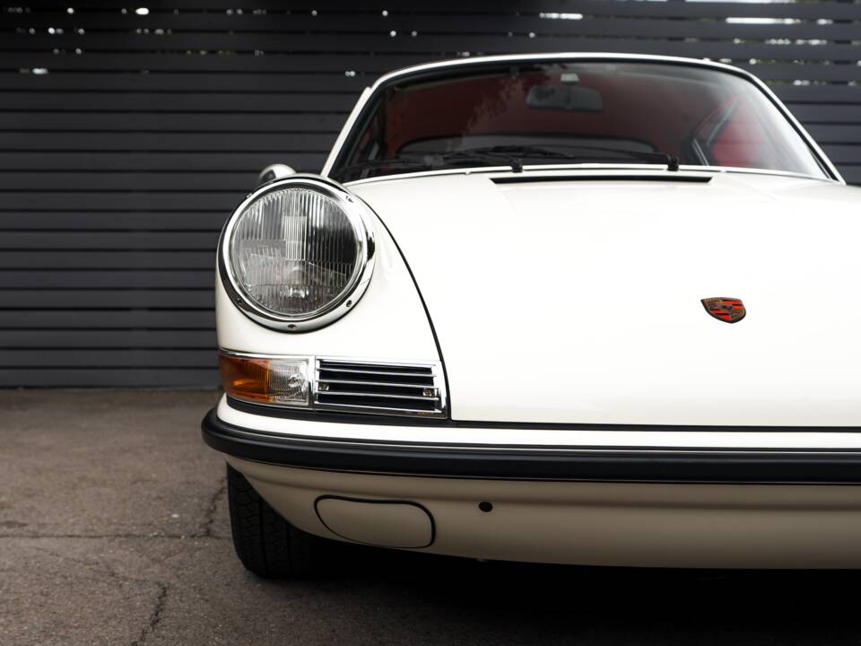 Bild 35/90 von Porsche 911 2.0 E (1969)