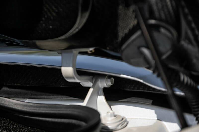 Image 41/50 of Aston Martin Vanquish Volante (2014)