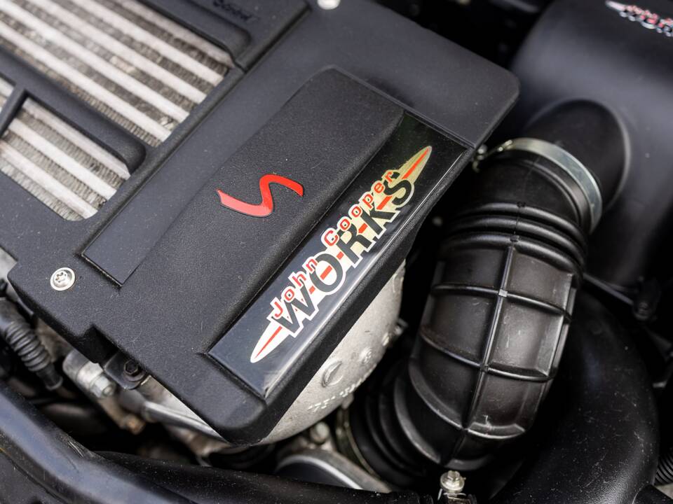 Image 28/50 of Mini Cooper S JCW GP (2006)