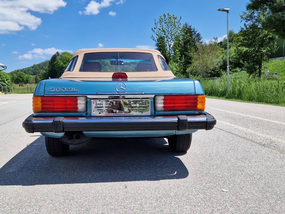 Image 13/82 of Mercedes-Benz 560 SL (1986)