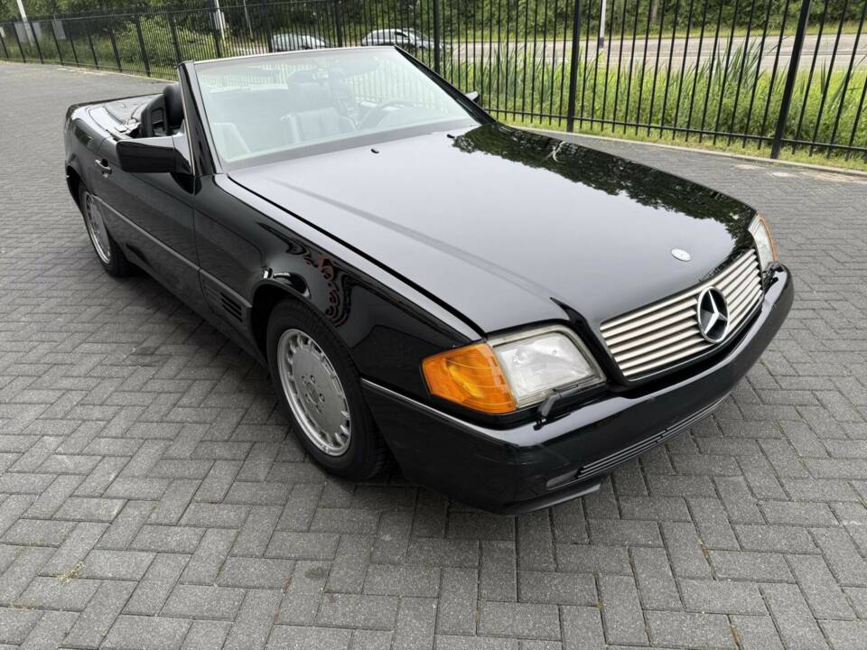 Image 5/44 of Mercedes-Benz 300 SL (1991)