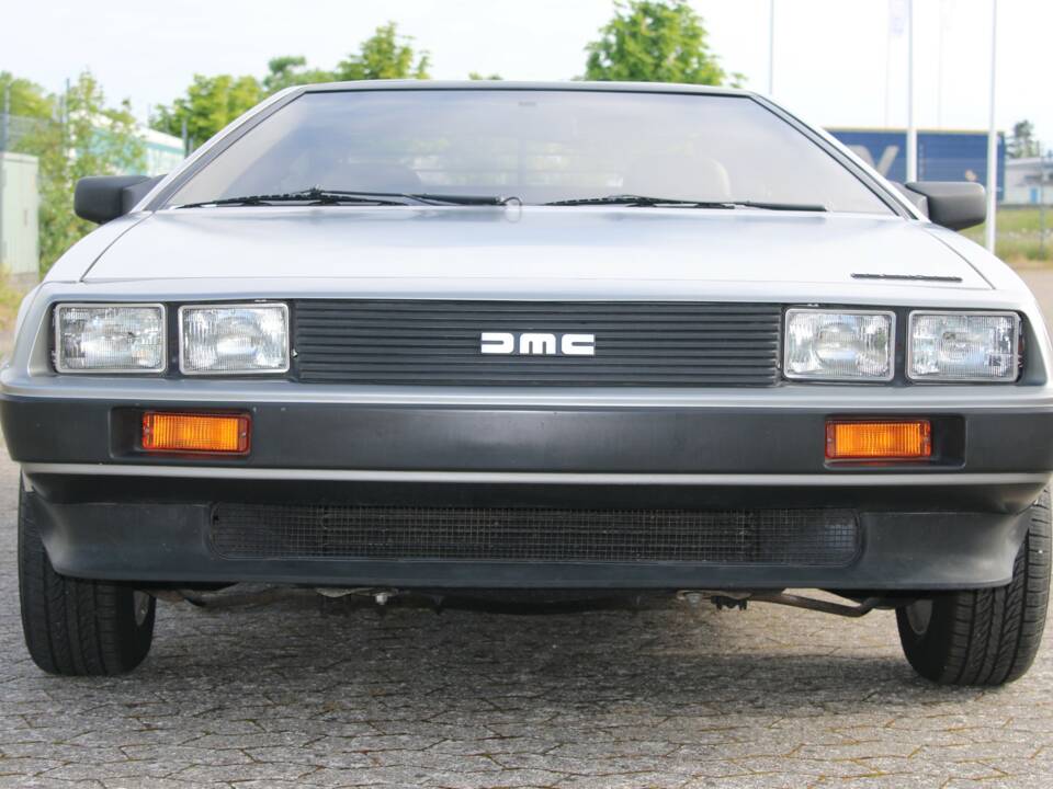 Image 9/92 of DeLorean DMC-12 (1982)