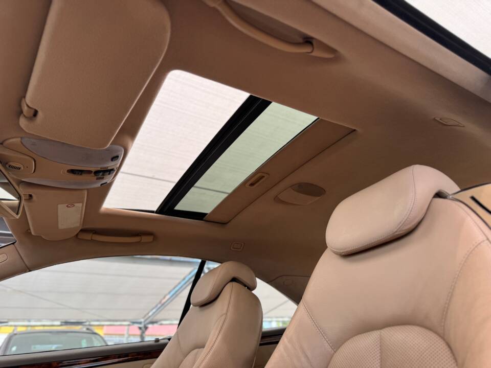 Bild 23/29 von Mercedes-Benz CL 500 (2002)