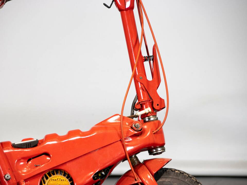 Image 22/50 de Quasar DUMMY (1983)