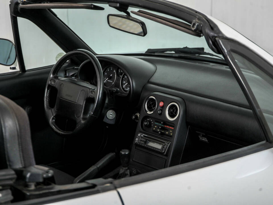 Imagen 29/50 de Mazda MX-5 1.6 (1990)