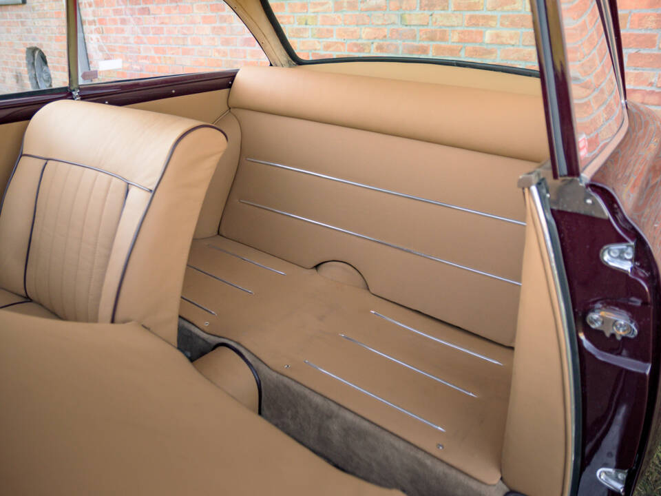 Image 31/45 of Alfa Romeo 1900 C Super Sprint Touring (1955)