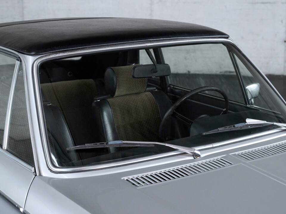 Bild 28/50 von BMW 2002 Baur (1972)