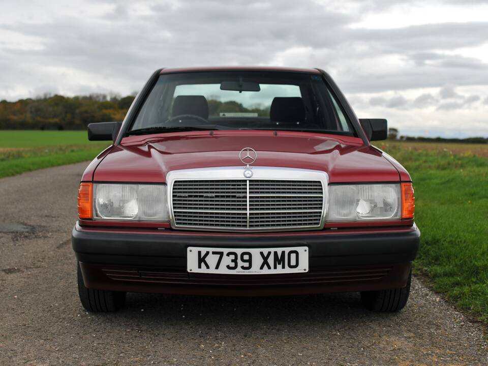 Image 5/31 of Mercedes-Benz 190 E (1993)