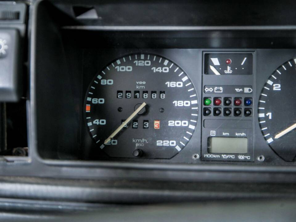 Immagine 20/46 di Volkswagen Jetta II 1.8 (1985)