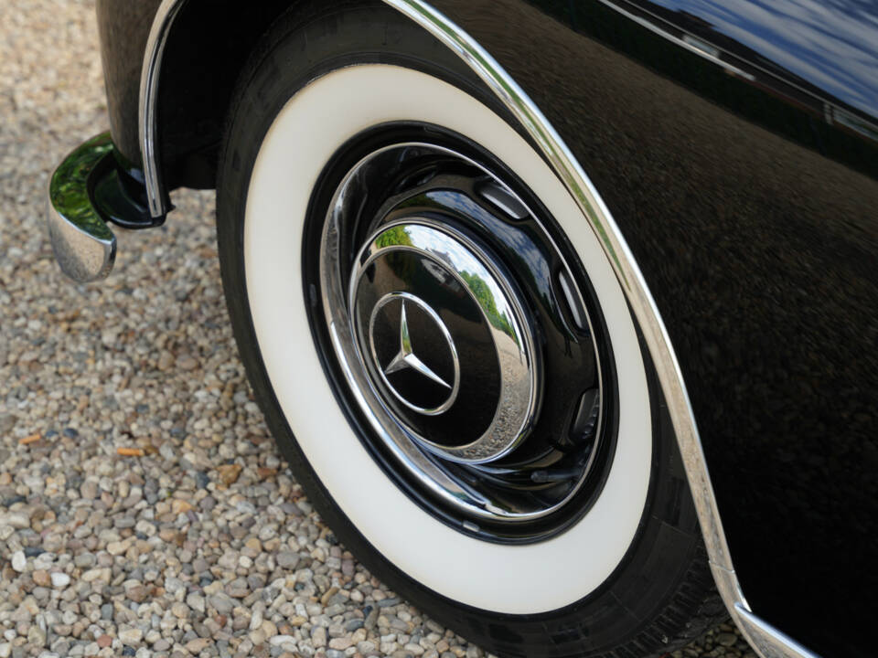 Bild 39/50 von Mercedes-Benz 300 Sc (1957)