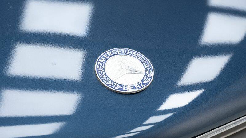 Image 13/15 of Mercedes-Benz 500 SEC (1987)