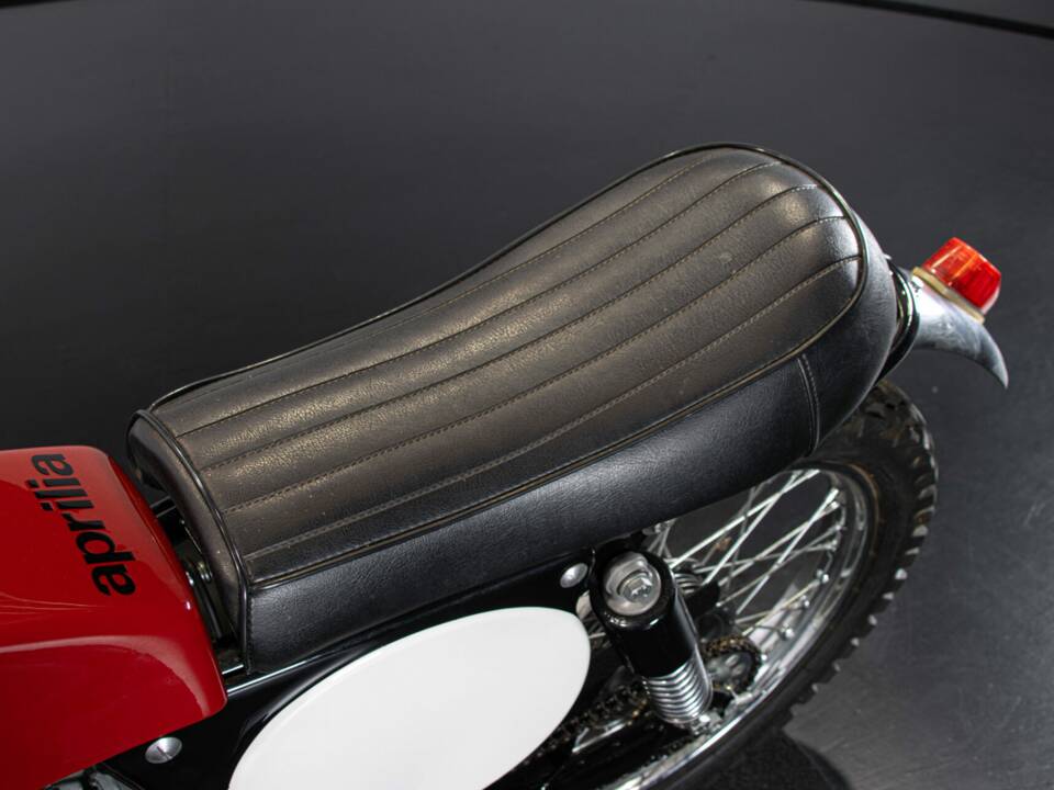 Immagine 47/49 di Aprilia Scarabeo 50 (1972)