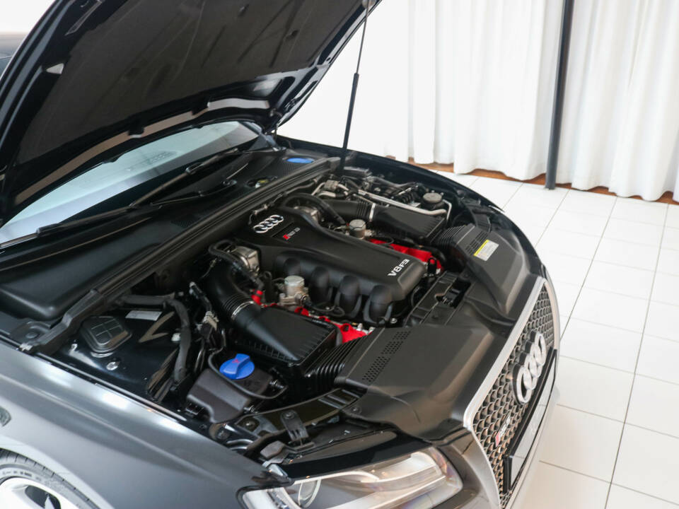 Image 12/13 de Audi RS5 (2011)