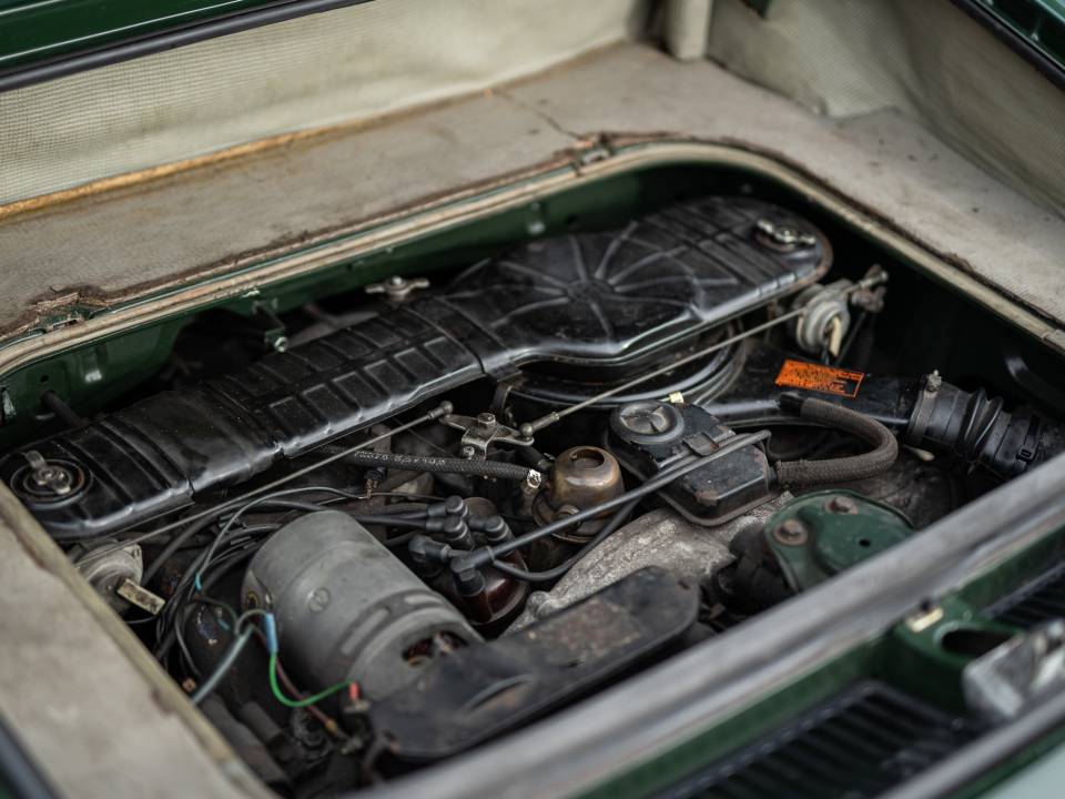 Image 22/38 of Volkswagen Karmann Ghia 1500 (1968)